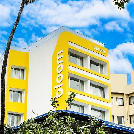 Bloom Hotel - Juhu Bombay Exterior foto